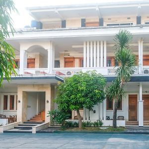 Urbanview Omah Pari Boutique Hotel